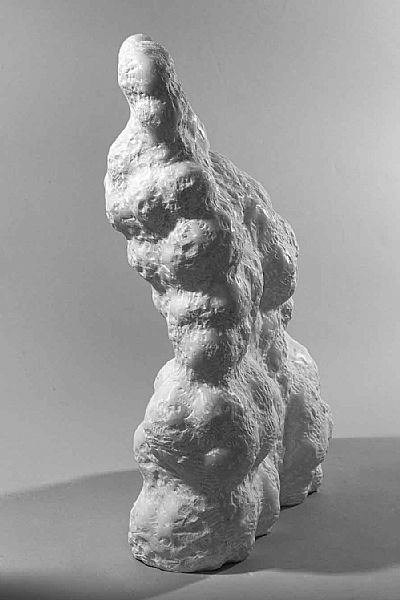 Hvit blge, marmor, 75 x 55 x 25 cm, 2013